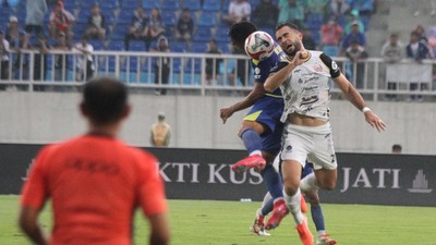 Persija Tundukkan Arema FC 2-1 di Stadion Kanjuruhan