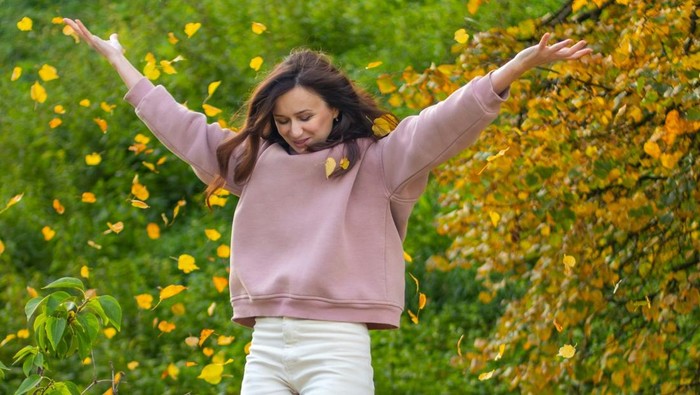 Ramalan Zodiak Hari Ini 8 November 2025: Aquarius Tularkan Energi Positif!