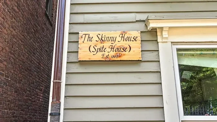 Skinny house attau rumah kecil di Boston