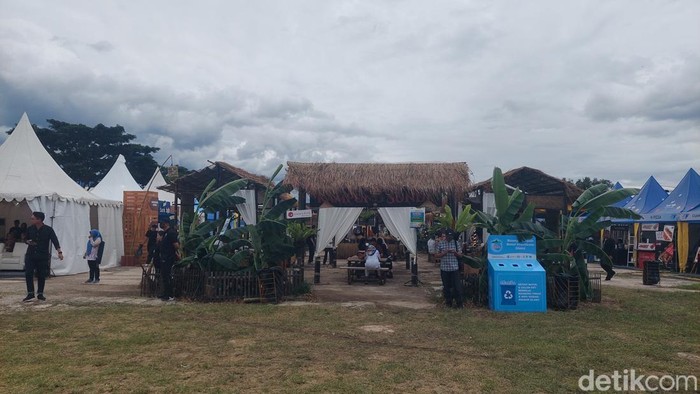 suasana area WJF 2025 di Kiara Artha Park