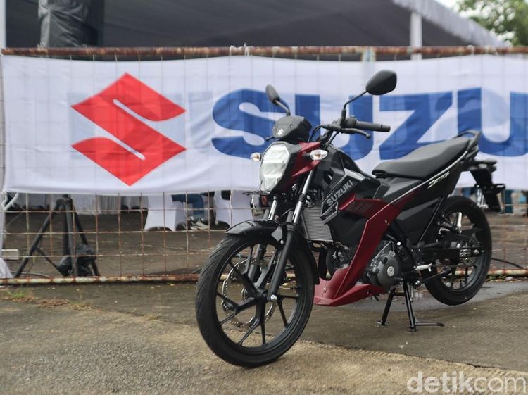 Tampang Suzuki Satria Pro yang Baru Meluncur di RI, Lampu Depannya Unik