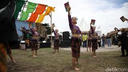 Tari Maranggi Hidupkan Suasana West Java Festival 2025