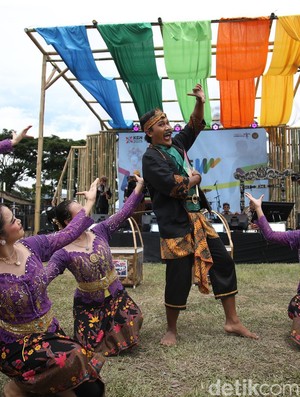 Tari Maranggi Hidupkan Suasana West Java Festival 2025