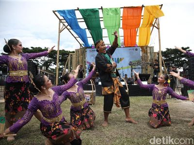 Tari Maranggi Hidupkan Suasana West Java Festival 2025