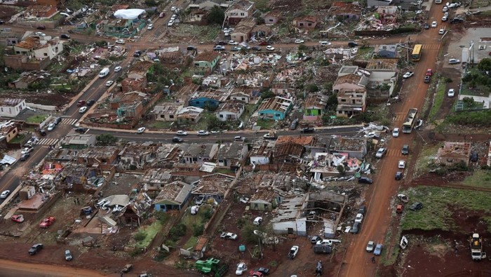 Aerial view of destroyed houses after a tornado hit Rio Bonito do Iguacu, Parana state, Brazil, November 8, 2025. Parana State Government/Handout via REUTERS ATTENTION EDITORS - THIS IMAGE WAS PROVIDED BY A THIRD PARTY.