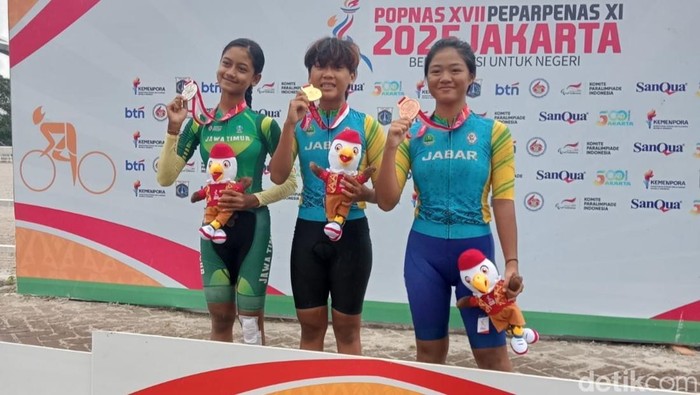 Callista bersama pemain Jabar yang meraih medal