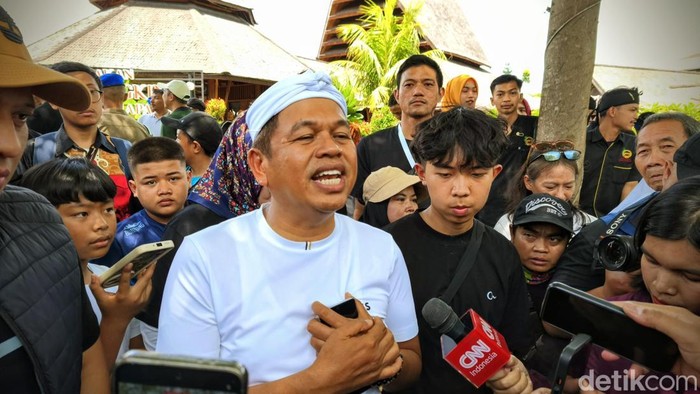Gubernur Jawa Barat Dedi Mulyadi di West Java Festival 2025