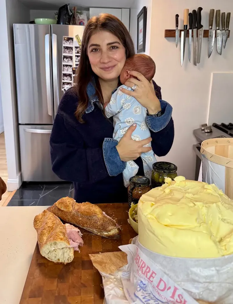 Hadiah mentega setelah melahirkan Viral! Suami Beri Hadiah 5 Kg Mentega untuk Istri yang Baru Melahirkan