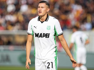 Jay Idzes Berpotensi Absen di FIFA ASEAN Cup Akibat Cedera Otot Paha