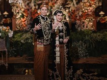 Pernikahan Luna Shabrina dengan Raden Mas Axel Caesario Efian Kental Adat Jawa