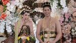 Pernikahan Luna Shabrina dengan Raden Mas Axel Caesario Efian Kental Adat Jawa