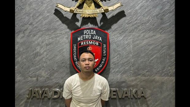 Maling Motor Penembak Hansip di Cakung Pam Saputra alias Pam maling motor, pelaku kedua penembakan seorang hansip inisial AS di Cakung, Jakarta Timur.