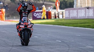 Hasil MotoGP Portugal 2025: Giliran Murid Rossi yang Kasih Paham Adik Marquez