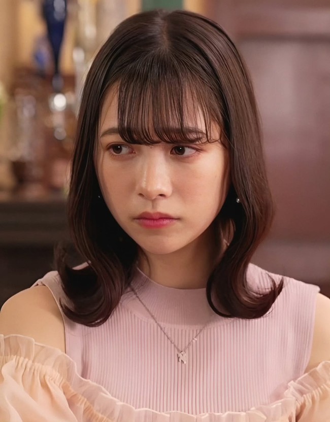 Namun, insiden minum alkohol di bawah umur membuat kariernya terhenti mendadak. Menurut laporan Oricon Japan baru-baru ini, Toei, perusahaan di balik One Piece, Dragon Ball, juga Super Sentai, mengeluarkan pernyataan resmi yang menyebut Imamori tertangkap mengonsumsi alkohol, tindakan yang ilegal bagi mereka yang berusia di bawah 20 tahun di Jepang. Setelah meninjau kasus ini secara serius dari sudut pandang kepatuhan, kami memutuskan untuk menghentikan kontrak penampilan Maya Imamori dan mengeluarkannya dari serial,” tulis Toei dalam keterangan resminya. (Foto: Instagram/@maya_imamori_17)