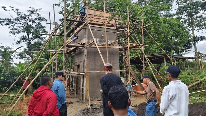 Peninjauan Pembangunan Sarana Air Bersih di Desa Bantarpanjang, Kecamatan Jampang Tengah