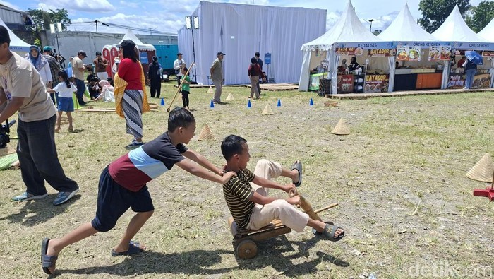 Permainan tradisional di WJF 2025