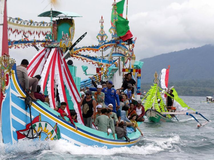 Saat Nelayan Banyuwangi Panjatkan Syukur Lewat Tradisi Petik Laut