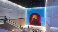 Mural ini merupakan karya dari seniman Callum Morton dengan nama The Underneath. Usut punya usut, mural tersebut terinspirasi dari serial kartun Looney Tunes. Karya seni itu menggambarkan sebuah terowongan kecil yang berbelok. Foto: Dok. NSW Government