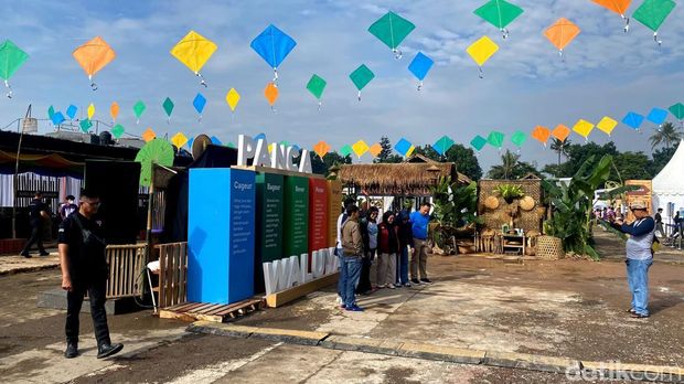 Suasana Kampung Sunda di WJF 2025 Suasana Kampung Sunda di WJF 2025