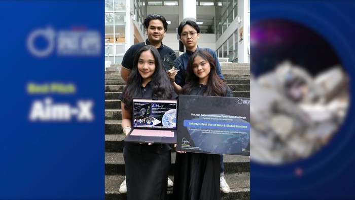 Tim mahasiswa ITB yang menang penghargaan di ajang NASA.