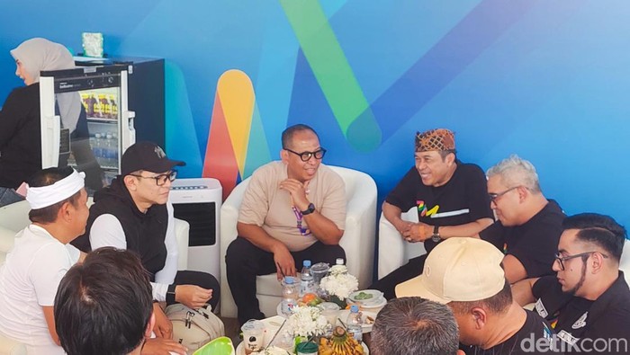 Wali Kota Cimahi, Ngatiyana dan Kepala Daerah Berkumpul di WJF 2025