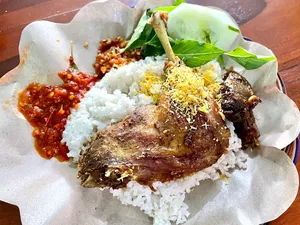 5 Kuliner Legendaris di Dekat Tugu Pahlawan, Surabaya yang Wajib Dicoba