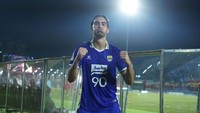 Penampilan Andrew Jung yang apik bersama Persib musim lalu, dilaporkan menarik minat klub Tailan, Port FC. Namun, pemain asal Prancis itu masih terikat kontrak dengan Persib hingga tahun depan. Klub peminat harus menebusnya dari Persib. (Foto: Dok. Persib Bandung)