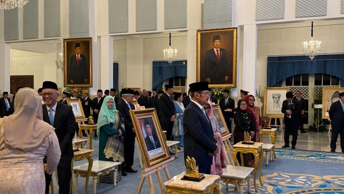 Bambang Trihatmodjo dan Tutut Soeharto di Istana (Eva/detikcom)