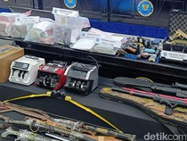 Video: Ini Barbuk yang Disita dari Kampung Bahari-Ambon, Ada Drone-Senpi