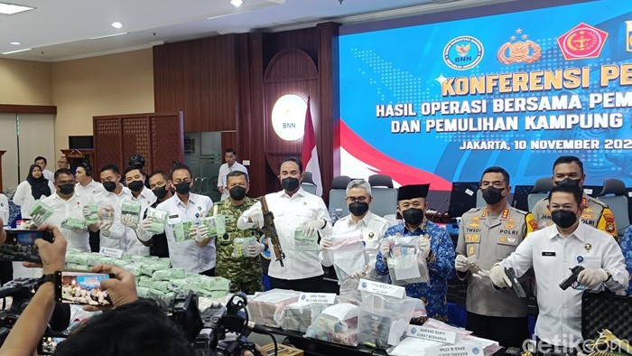 Konferensi pers BNN terkait operasi penindakan narkoba selama tiga hari pada 5-7 November 2025. (Rizky/detikcom)