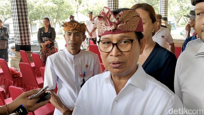 Bupati Badung, I Wayan Adi Arnawa di Sangeh, Abiansemal, Senin (10/11/2025).