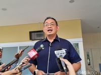 Kehadiran kedua belah pihak ini diklaim sebagai bentuk perwujudan transparansi oleh pihak kepolisian.