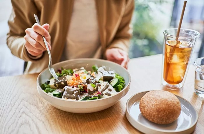 Gegara Alergi Bahan Tak Biasa, Wanita Ini Waswas Makan di Restoran