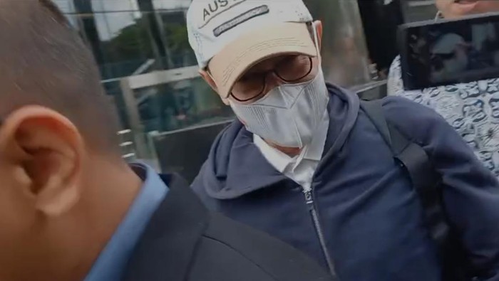 Hery usai diperiksa KPK (Mulia/detikcom)