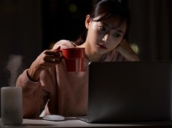 Begadang Sambil Minum Manis: Kebiasaan Gen Z yang Diam-diam Membebani Gula Darah