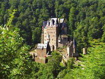 Istana Megah Berusia 870 Tahun, Tak Pernah Rusak Dihuni 33 Generasi