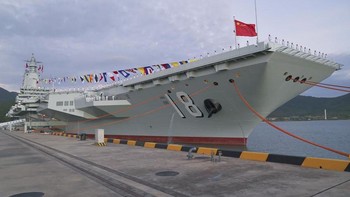 Kapal ini banyak dipuji di dalam negeri sebagai bukti China telah muncul sebagai kekuatan besar kapal induk. Dengan bobot 80.000 ton, Fujian menjadi kapal yang paling mendekati kelas Nimitz milik Angkatan Laut AS, yang memiliki bobot sekitar 97.000 ton. Foto: Xinhua