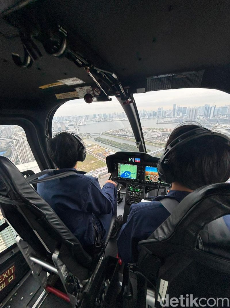 Keliling Tokyo menggunakan Helicopter bersama Lexus Indonesia.
