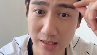 Lewat unggahan TikTok kennyauztin16, Kenny memperlihatkan deretan bekal yang dibawakan oleh Amanda untuknya. Ia pun membuatkan video khusus hingga disukai netizen. Foto: TikTok kennyauztin16