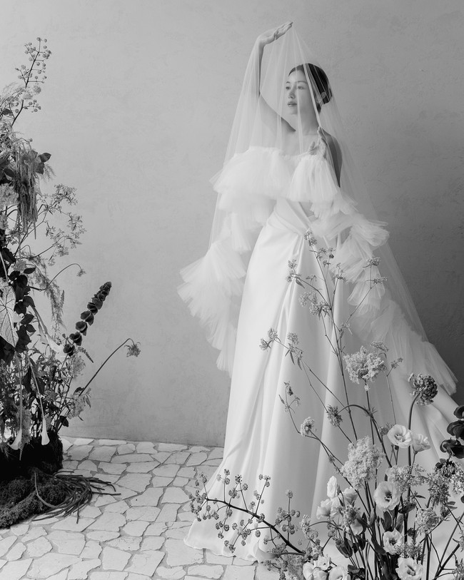 Postingan Kim Ok Vin sontak banjir ucapan selamat dari penggemar. Tak sedikit yang kaget, mengingat Kim Ok Vin baru mengumumkan rencana pernikahannya awal bulan Oktober. Foto: dok. Instagram @kimokvin