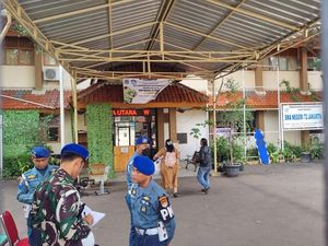 Kondisi SMAN 72 Kelapa Gading Usai Ledakan, Aparat Masih Berjaga Pagi Ini