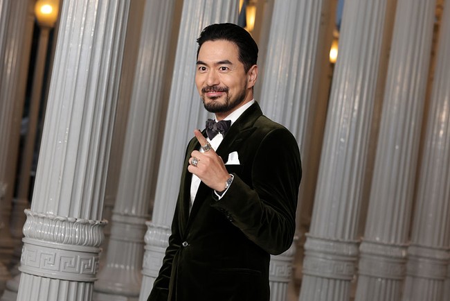 Sebelumnya Lee Jin Wook pernah tampil dengan kumis dan janggut tebal di drama Korea Bulgasal. Namun, netizen Korea menyorot Lee Jin Wook juga mengalami kenaikan berat badan. Foto: Getty Images