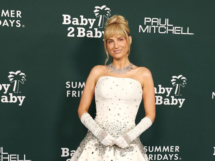 Foto Meghan Trainor Tampil Langsing, Bikin Pangling usai Turun 27 Kg