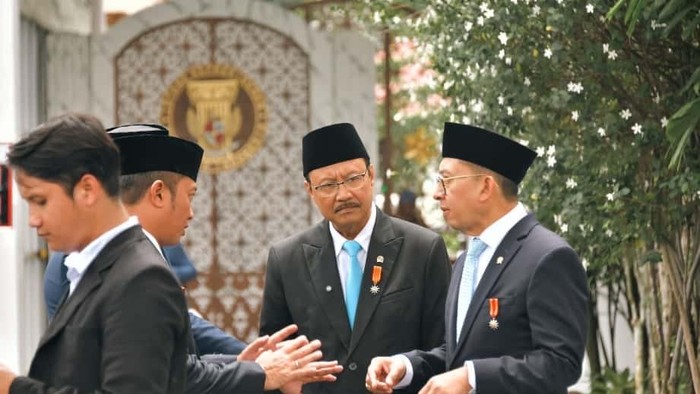 Mensos Sebut Keluarga Penerima Gelar Pahlawan Dapat Rp 50 Juta Per Tahun