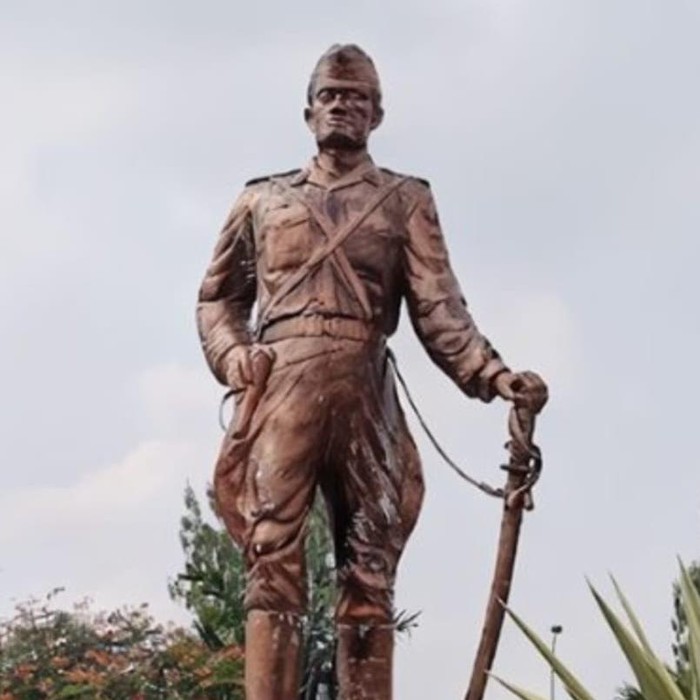 Monumen Mayor Hamid Rusdi di Jalan Simpang Balapan, Kota Malang