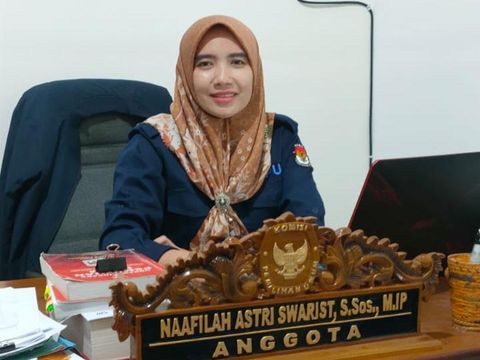 Naafilah Astri Swaris, Komisioner KPU Kota Surabaya