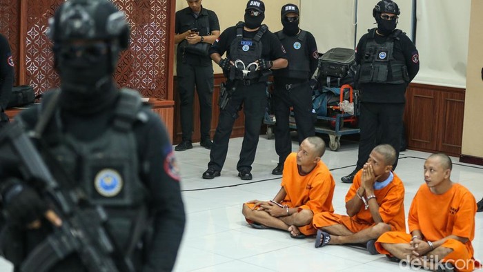 Operasi Kilat BNN Ringkus Ribuan Pelaku-Sita Ratusan Kilogram Narkoba di 34 Provinsi Kepala BNN RI Komjen Suyudi Ario Seto memaparkan hasil operasi penindakan narkoba di seluruh Indonesia di Gedung BNN, Jakarta, Senin (10/11/2025).