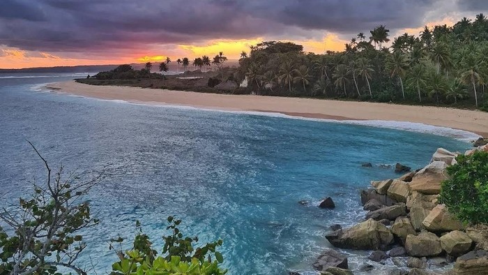 Pantai Watu Bella di Sumba Barat, NTT. (Foto: Tangkap Layar Google Maps/Yudi Prasetya)