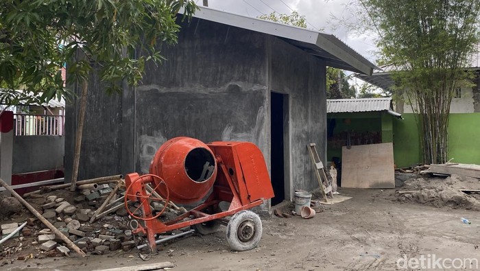 Pembangunan toilet sekolah yang menelan anggaran Rp 166 juta di Parepare.