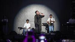 Penampilan Nassar Tutup West Java Festival 2025 dengan Meriah